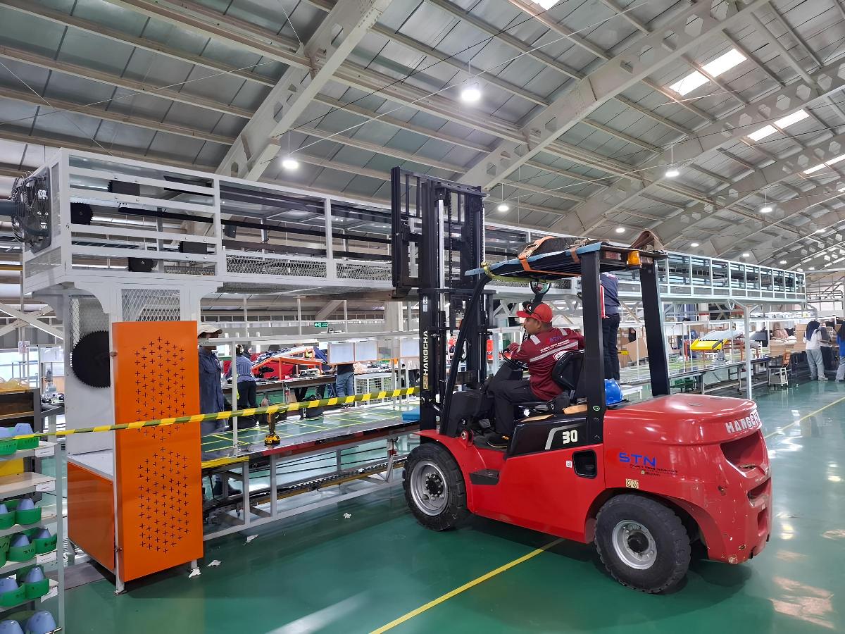 Jasa Perbaikan & Maintenance Forklift - CV. Sakti Trans Nusantara