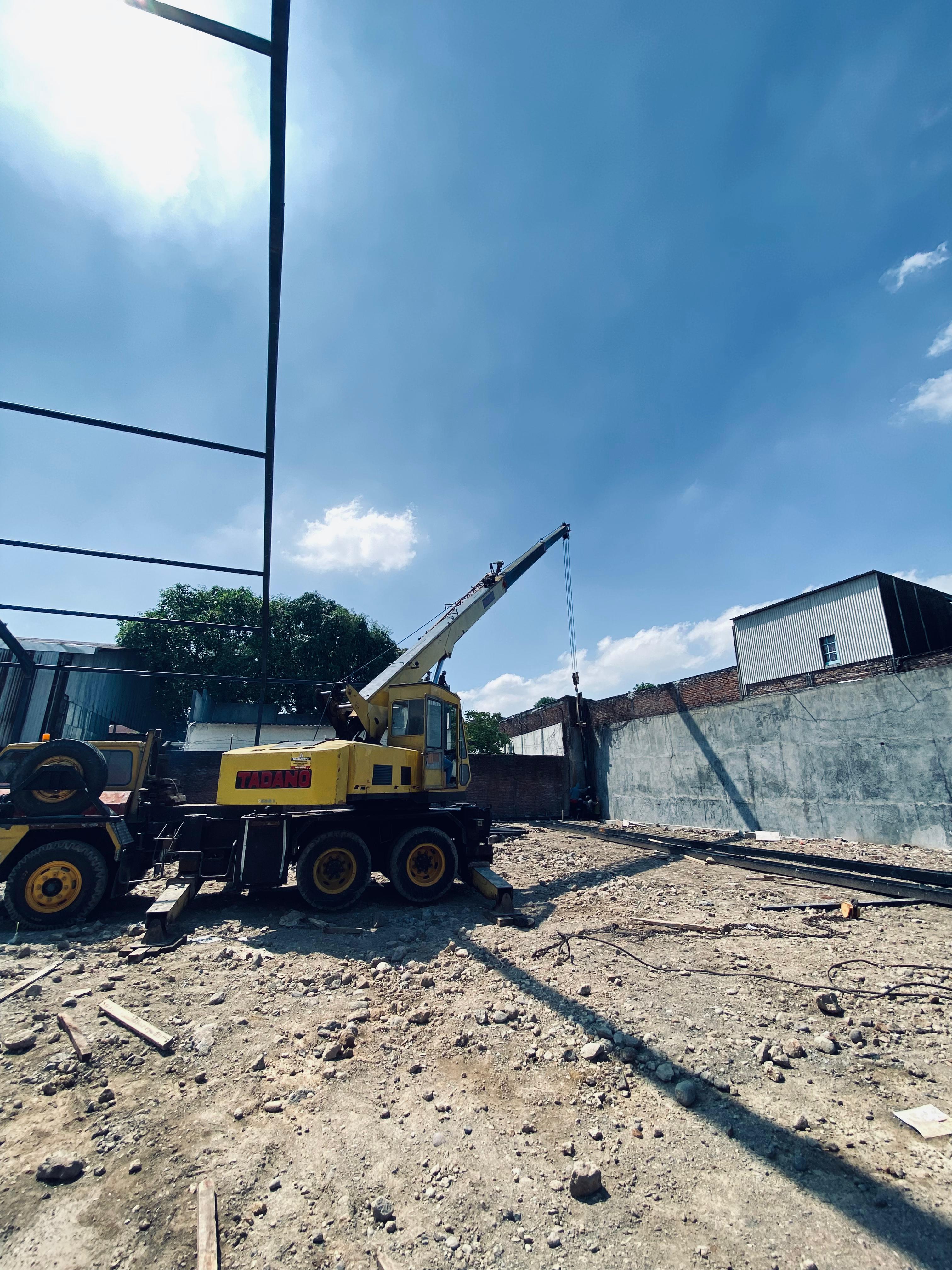 Mobil crane 16 ton ereksen baja - CV. Sakti Trans Nusantara