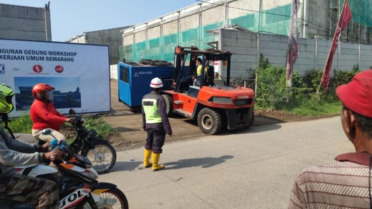 Alasan Memilih Tempat Rental Forklift Semarang Terbaik - CV. Sakti Trans Nusantara