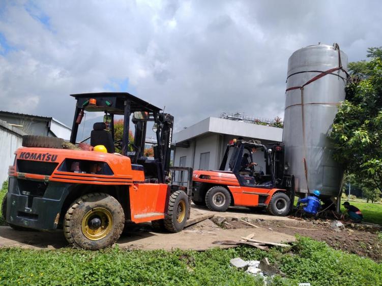 Memilih Tempat Sewa Forklift Semarang yang Cepat Tanggap - CV. Sakti Trans Nusantara