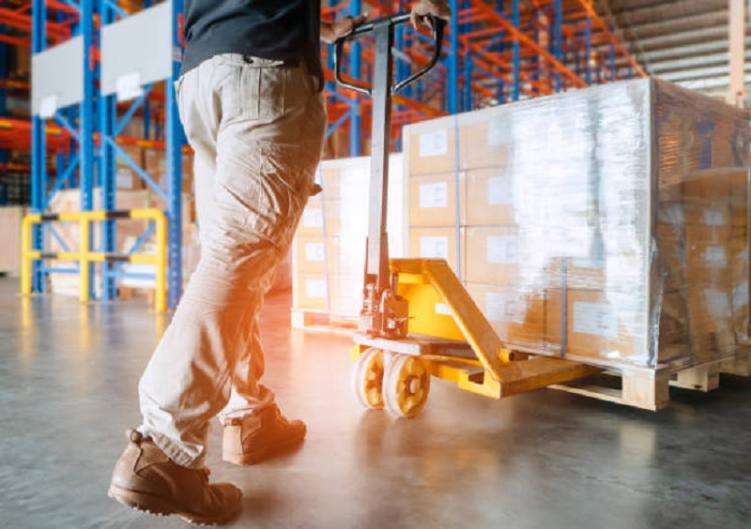 Rental Forklift Semarang Berpengalaman, Menyewakan Alat Berstandar Nasional - CV. Sakti Trans Nusantara