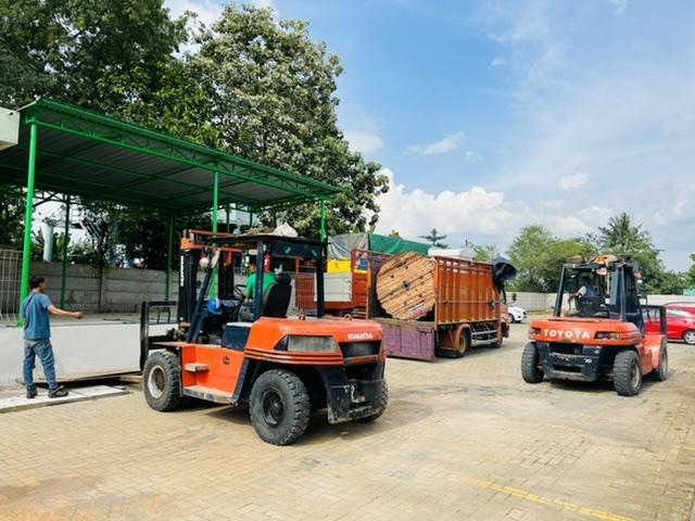 Rental Forklift Semarang Penuhi Kebutuhan Customer Kepuasan Maksimal - CV. Sakti Trans Nusantara