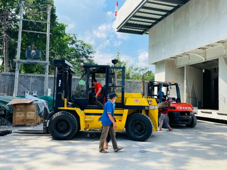 Rental Forklift Semarang Termurah, Bisa Sewa Perjam Atau Harian! - CV. Sakti Trans Nusantara