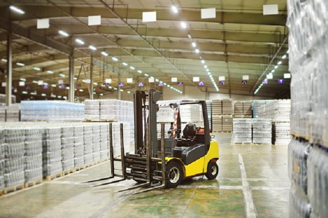 Rental Forklift Semarang Untuk Aktivitas Industri Pabrik - CV. Sakti Trans Nusantara