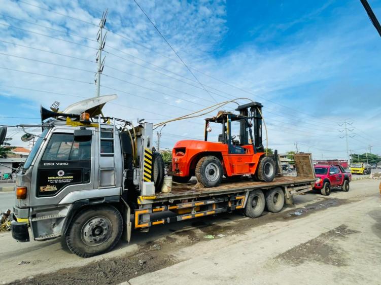 Sedang Cari Penyewa Forklift di Semarang? Ini Infonya! - CV. Sakti Trans Nusantara