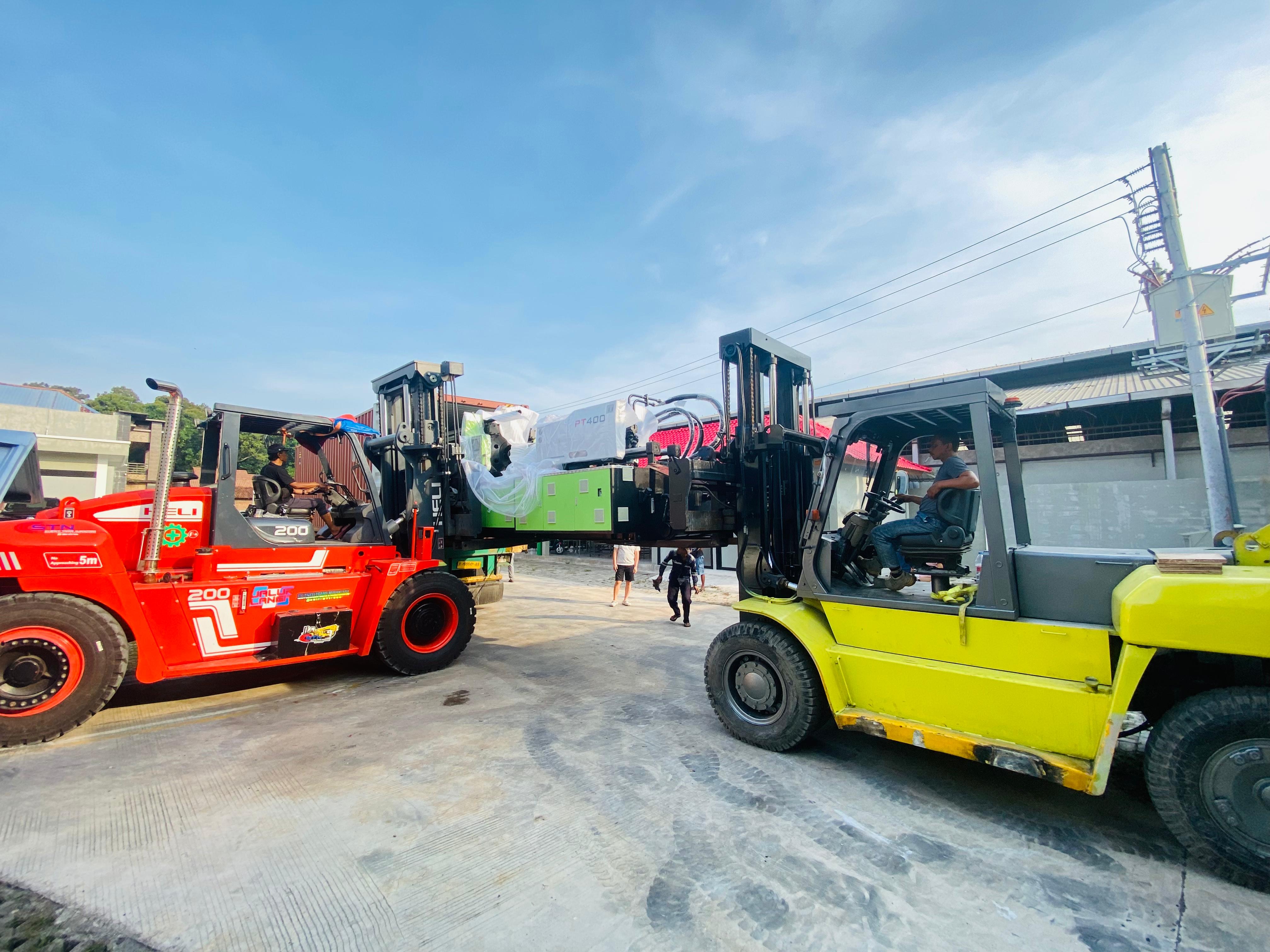 Rental Forklift Semarang untuk Proyek Infrastruktur - CV. Sakti Trans Nusantara