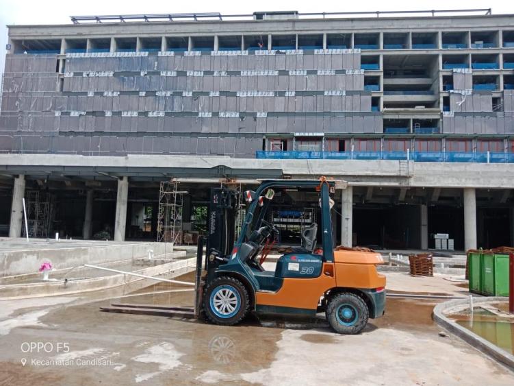 Sewa Forklift Semarang, Kualitas Layanan Responsif dan Optimal - CV. Sakti Trans Nusantara