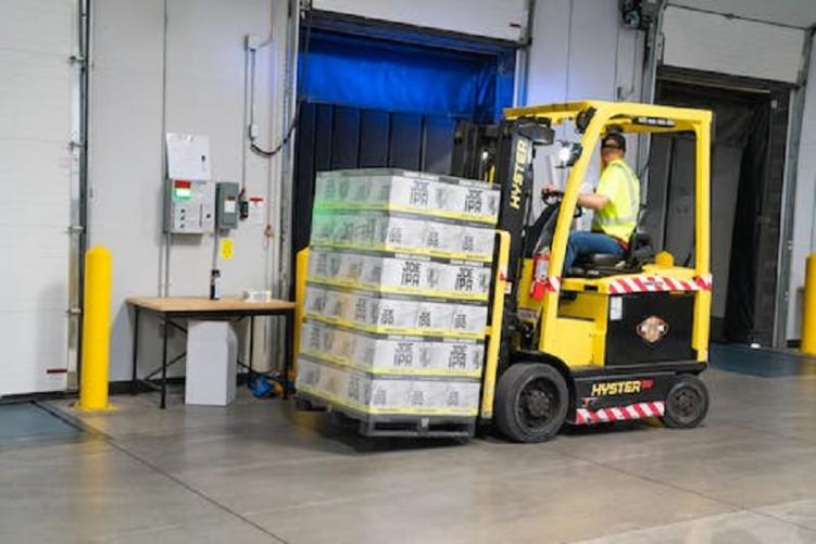 Sewa Forklift Semarang Proses Cepat Harga Kompetitif - CV. Sakti Trans Nusantara