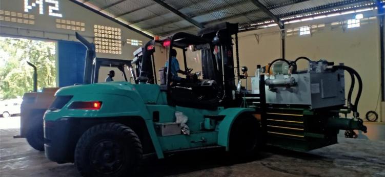 Sewa Forklift Semarang Ukuran hingga 15 Ton, Didukung Operator Ahli - CV. Sakti Trans Nusantara